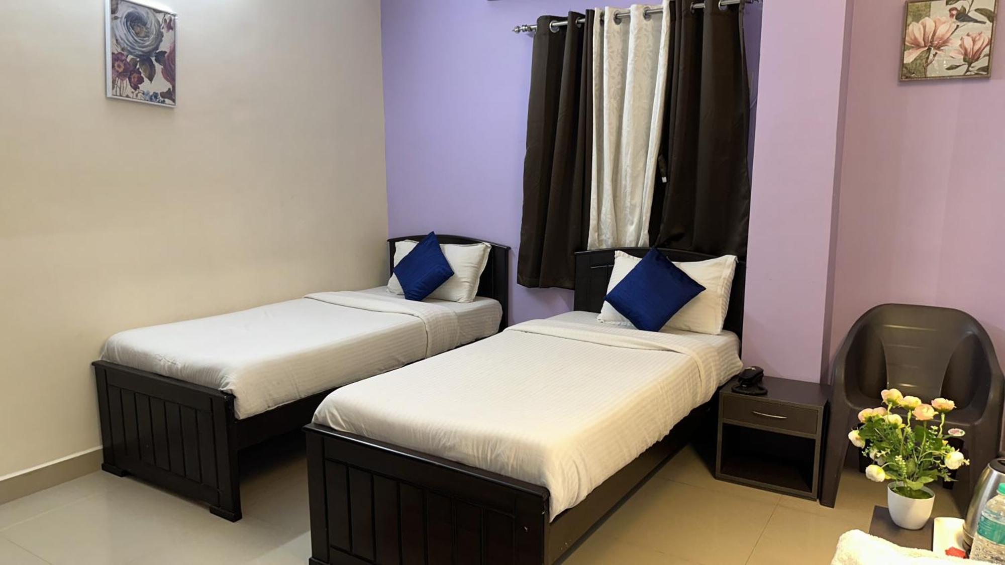 Srichand Business Class Rooms Thiruvallur Bagian luar foto